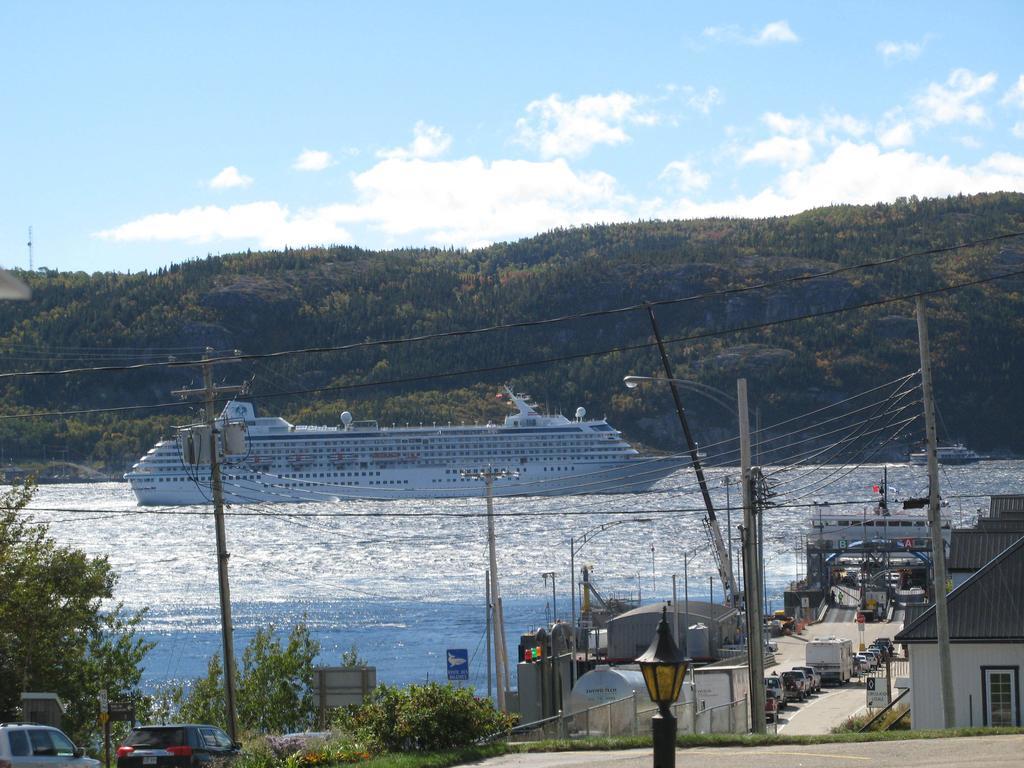 Hotel - Motel Georges Tadoussac Esterno foto